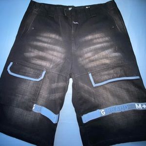 “GIRBAUD” denim shorts! (38)